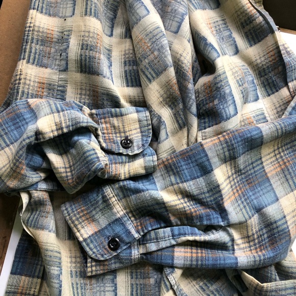Vintage Men’s Flannel Shirt - Picture 4 of 4